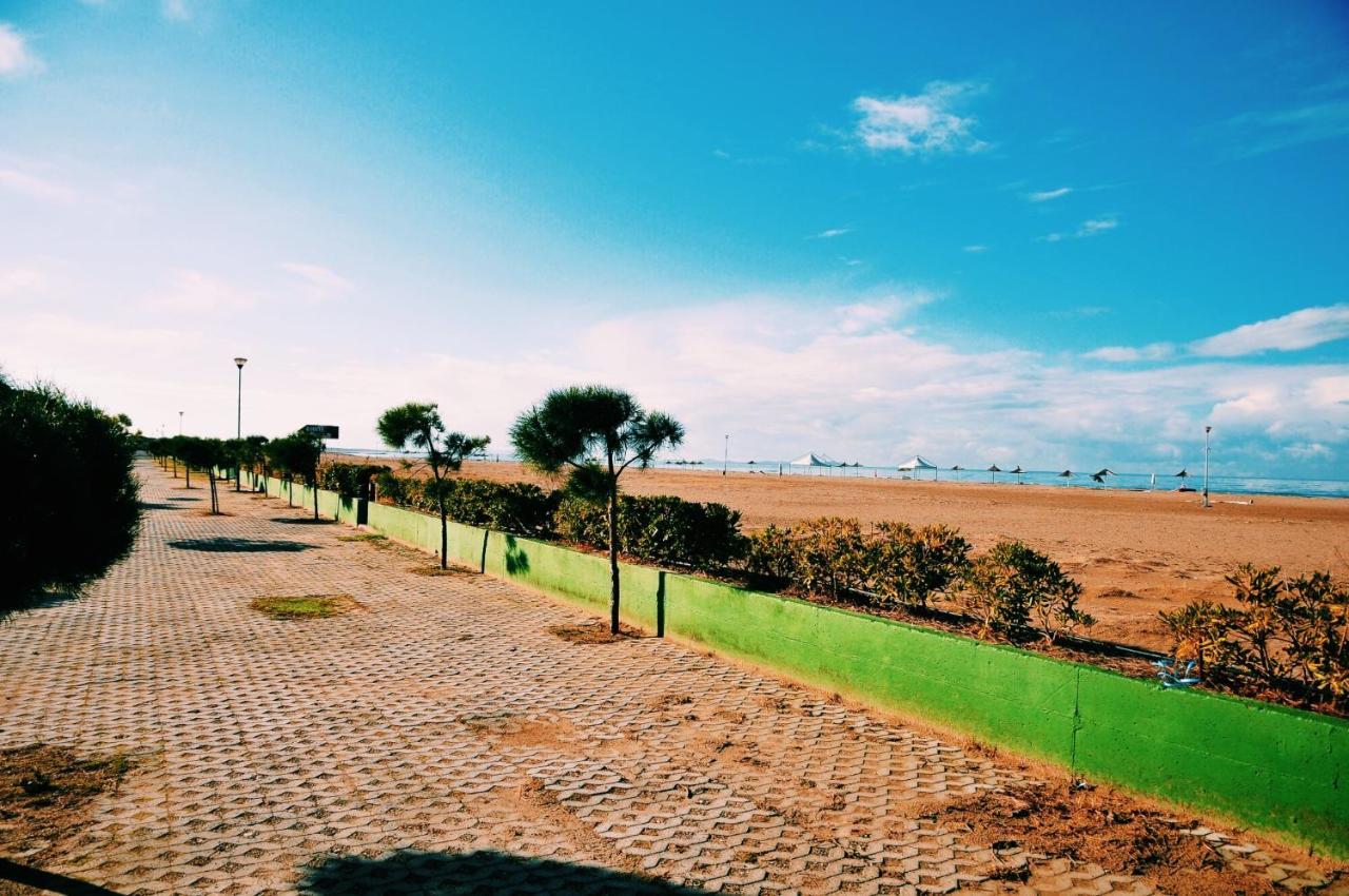 Ivy Lalzi Bay Beach House Durres Luaran gambar